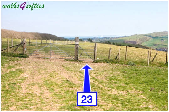 Walking direction photo: 23 for walk Purbeck Way and West Hill, Corfe Castle, Dorset.