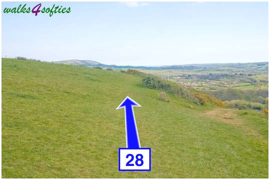 Walk direction photograph: 28 for walk Purbeck Way and West Hill, Corfe Castle, Dorset, South West England.