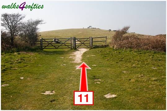Walking direction photo: 11 for walk Old Harry and Ballard Down, Studland, Dorset.